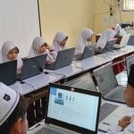 sekolah islam modern berbasis teknologi